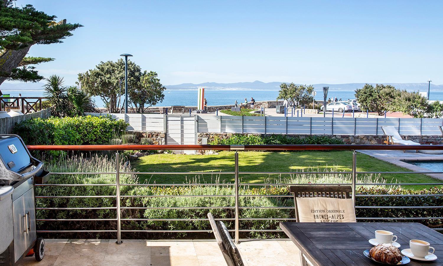 74 On Marine Apartman Hermanus Kültér fotó
