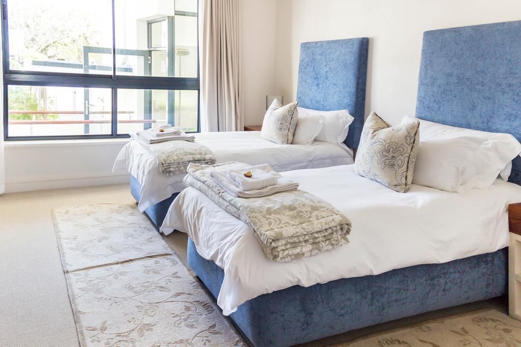 74 On Marine Apartman Hermanus Szoba fotó
