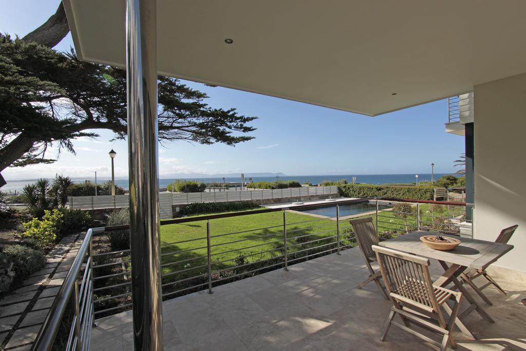 74 On Marine Apartman Hermanus Kültér fotó